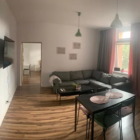 Kamienica2 *
